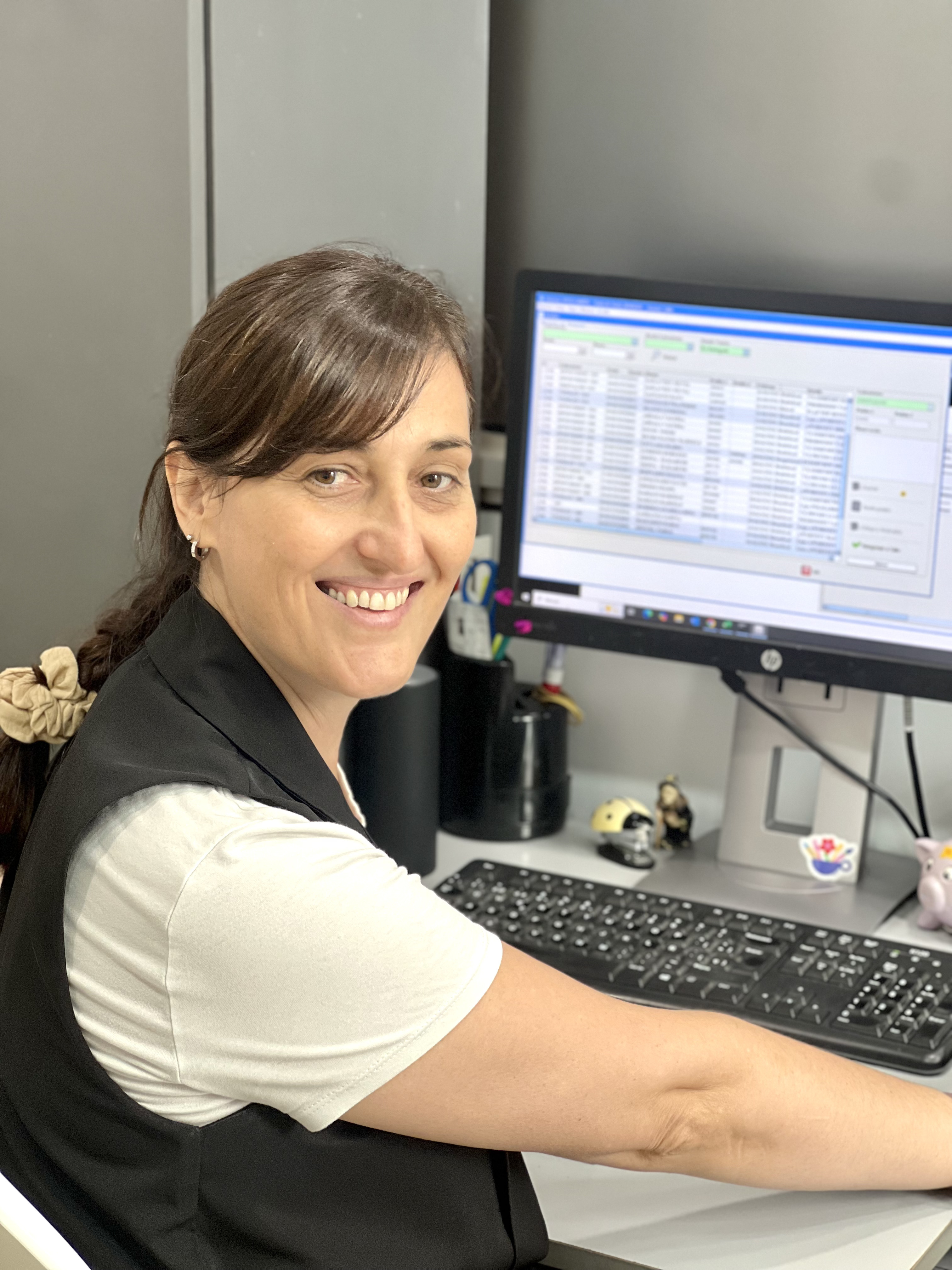 Elisa, parte del equipo de &Oacute;ptica Benito desde hace 20 a&ntilde;os